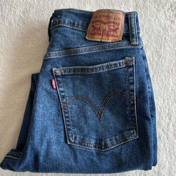 Levi’s Wedgie Straight button fly raw hem ankle dark wash, denim jeans size 30 - Picture 1 of 11